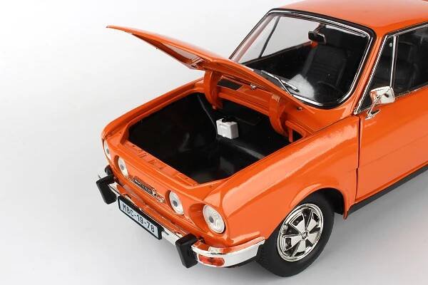 ABREX - Škoda 110R Coupé (1980) 1:18 - Oranžová (8)