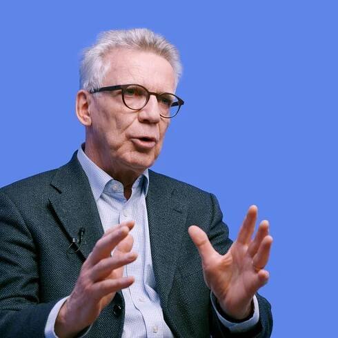 Ex-Verteidigungsminister Thomas de Maizière: "Menschen, die bereit sind, ihr Land tapfer zu verteidigen"