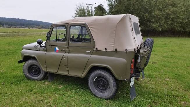 UAZ 469 IV. – Obvodní Oddělení Veřejné Bezpečnosti Strnadice