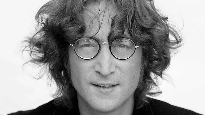 TOP 10 skladeb Johna Lennona: Beatles, společenské apely, halucinogenní obrazy i láska k Yoko Ono