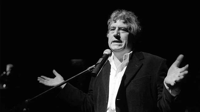 Terry Jones z legendárních Monty Pythonů zemřel, prohrál boj s nemocí