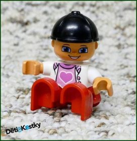 Lego® Duplo® Figurka Dítě s Kšiltem a Srdíčkem