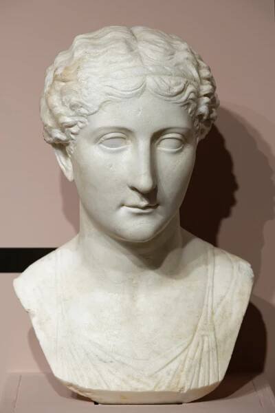 Antonia minore