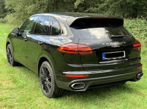 Porsche-Cayenne_03