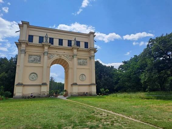 Pálava, Lednicko-valtický areál a okolí Velkých Pavlovic – Wandertales
