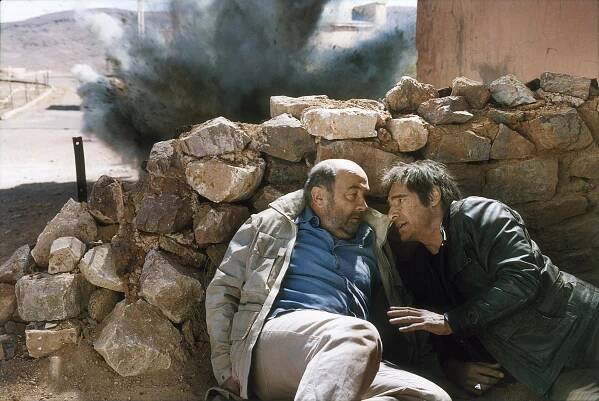 Envoyés très spéciaux - Z filmu - Gérard Jugnot, Gérard Lanvin