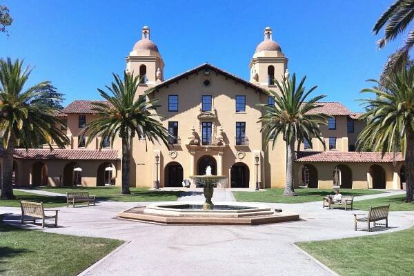 Stanford's Program on Islam Aims to Address the Culture’s Complexities