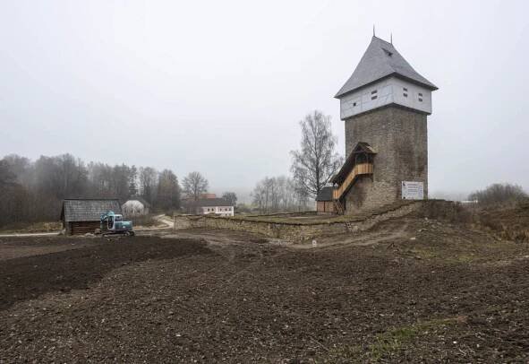 Na obnovené gotické tvrzi Tichá u Dolního Dvořiště vzniká nová expozice pro návštěvníky | České Budějovice