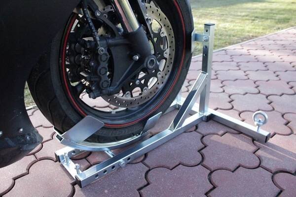 PŘEPRAVNÍ STOJAN NA MOTOCYKL, PŘEDNÍ KOLO14-21 za 1434.00CZK - Allegro