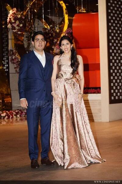 Akash Ambani Engagement photos | Cinespot.net