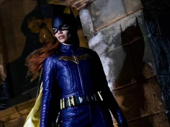 Warner Bros. canceling 'Batgirl' doesn't mean the Snyderverse is coming back