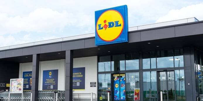 Žebříček investic do reklamních kampaní: nejvíce loni do reklamy investoval Lidl, druhý byl Kaufland