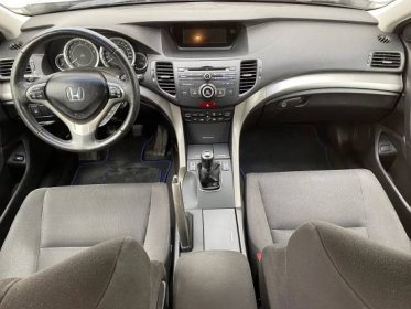 Honda Accord, 2.0 i-VTEC, kombi, benzín - inzerát | inzerce na Annonce.cz