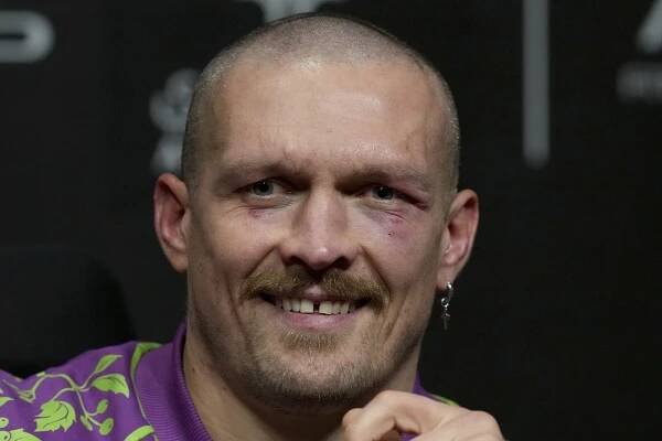 Usyk v odvětě dominoval, gratuloval mu i Zelenskij. Fury se cítí být okraden, hodně okraden | Sports Insider