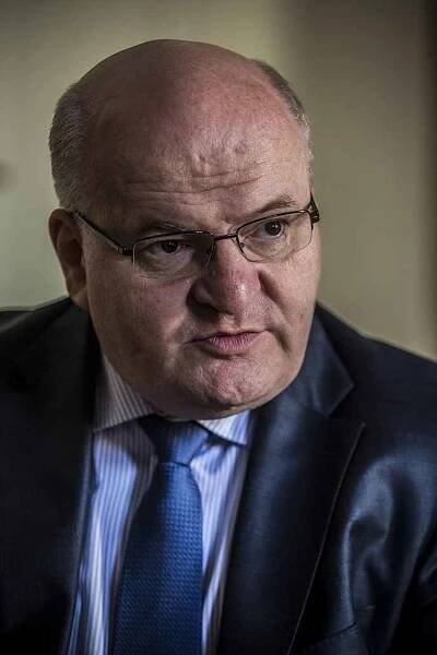 Výpověď ministra Hermana z ÚSTR je neplatná, potvrdil soud