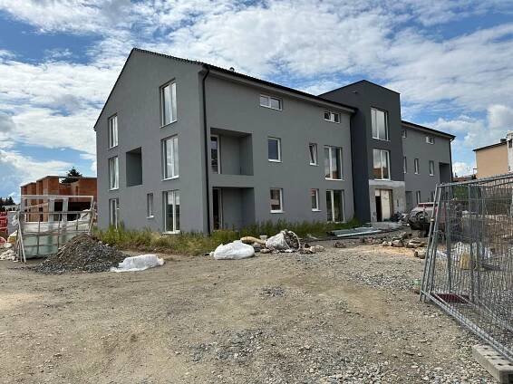 Byty Uhlířské Janovice | Emitent dluhopisů | Centrum Dluhopisů - Dluhopisy.cz