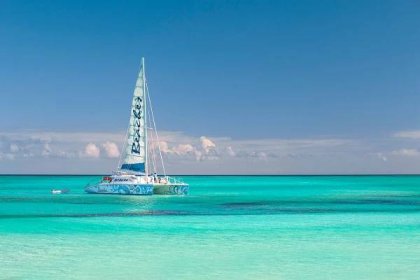 Your Family's Guide To Sailing in Turks & Caicos