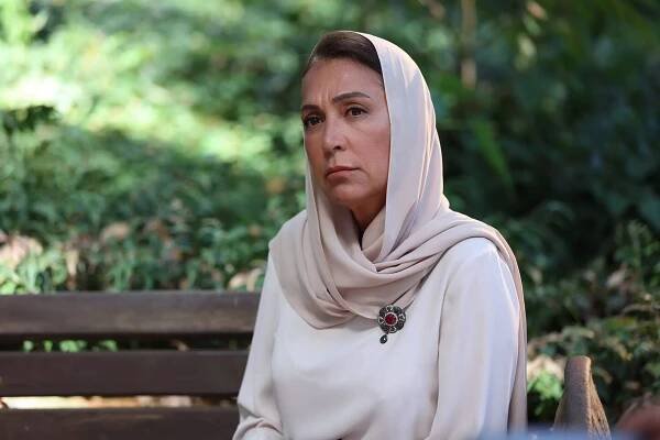 Hudutsuz Sevda - Episode 3 - Z filmu - Asuman Dabak