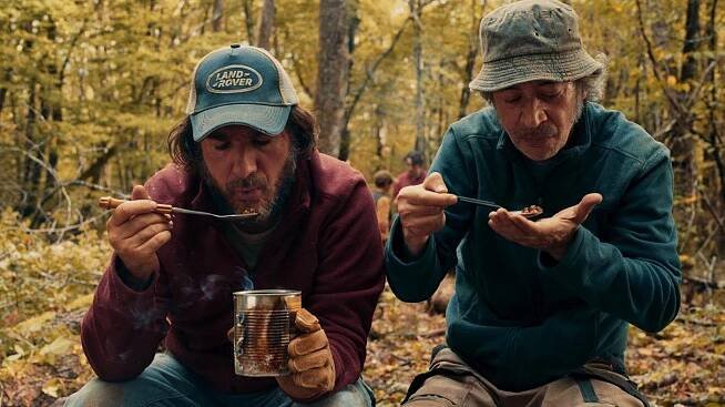 C'est le monde à l'envers ! - Z filmu - Michaël Youn, Eric Elmosnino