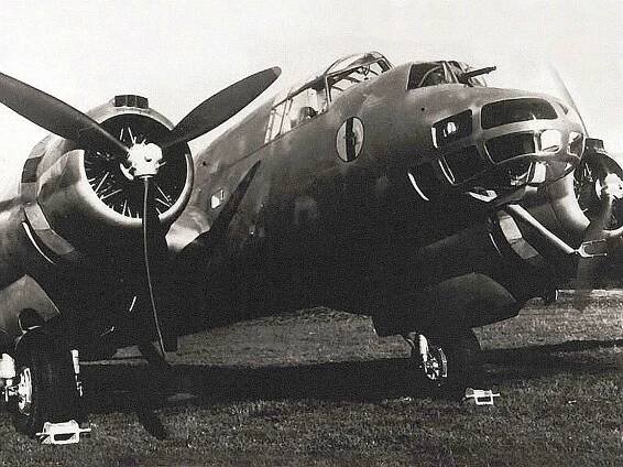 Piaggio P.108 – Wikipedie