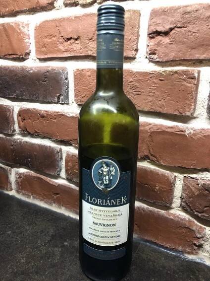 Víno Sauvignon 2019, jakostní víno, Šlechtitelská stanice vinařská Velké Pavlovice
