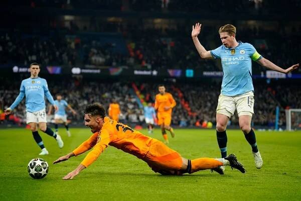 Online: Manchester City - Real Madrid: Liga majstrov LIVE (play-off) | SPORTNET