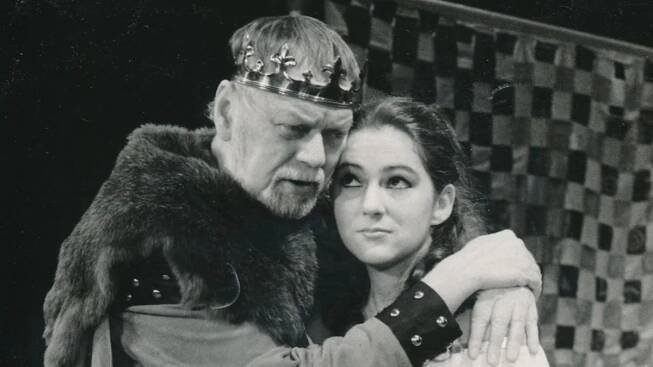 Tvrdá rána: Zemřel legendární divadelní herec a otec hvězdy Ordinace