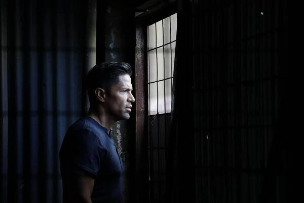 Jay Hernandez in Dark Skies (2023)