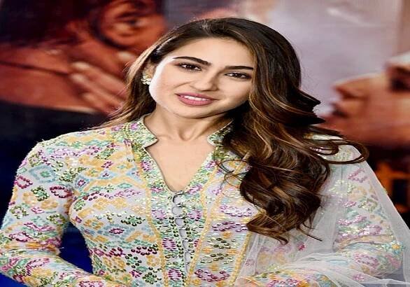 Sara_Ali_Khan_promoting_Kedarnath