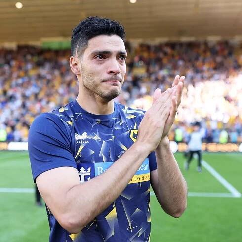 Raul Jimenez completes £5.5m transfer from Wolves to Fulham