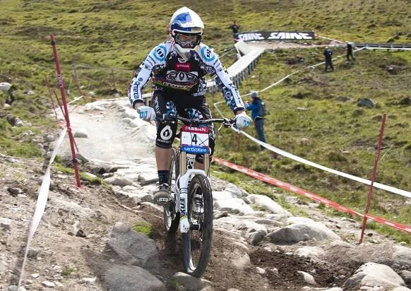 Stephen Hughes // Gallery // World Cup DH 09 // Fort Bill