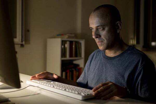 El autor - Z filmu - Javier Gutiérrez