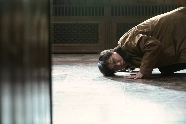 Chang-hoon Lee - The Grotesque Mansion - Z filmu
