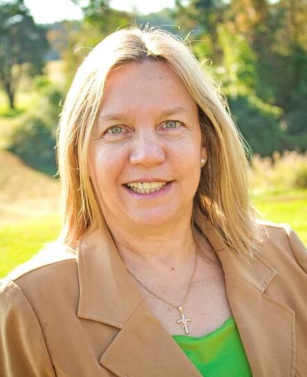 Robin Whisnant ed - The Mustard Seed Counseling Services Inc