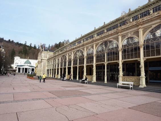 Historie Mariánských Lázní mizí před očima, varuje zdejší patriot