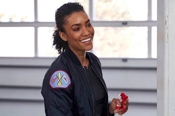Annie Ilonzeh as Emily Foster in "Chicago Fire."