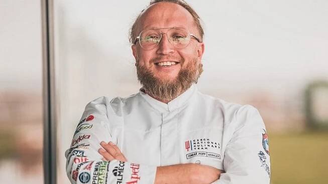 Gastroobor dlouhodobě trpí. Restaurací je v Česku zbytečně moc, říká manažer AKC ČR Popp