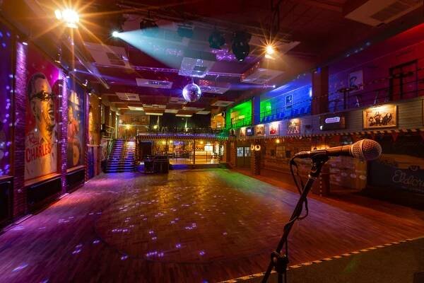 Velký sál a aparatury | Garage Club Ostrava Martinov