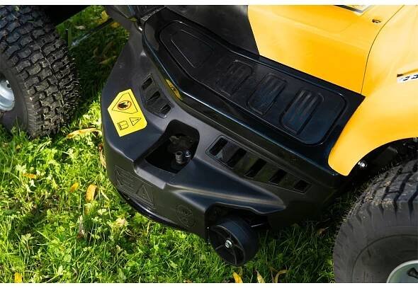 Riwall Pro Benzínový travní traktor RLT 102 HRD TWIN se zadním výhozem