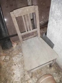 Daruji za odvoz 2 staré židle