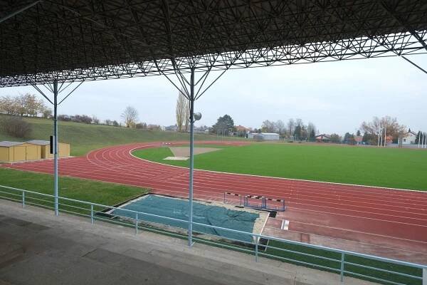 Bývalá ubytovna na Olympii našla využití, úpravou stávajících prostor vzniklo zázemí pro sportovce, rozhodčí, administrativu