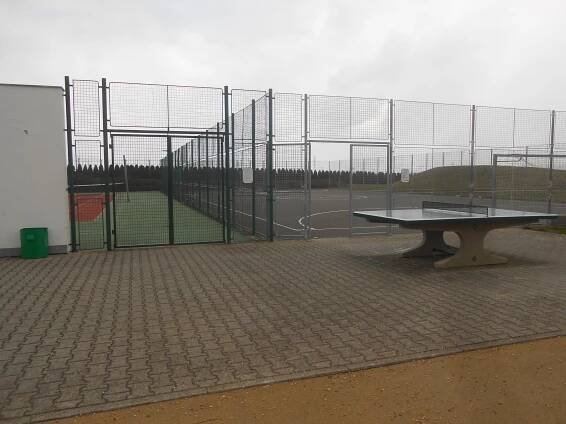 Fotogalerie • Pingpongové stoly (Stůl na stolní tenis) • Mapy.com