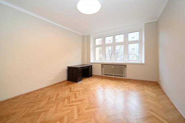 Praha, nez. nový byt 2+1 58 m2, k pronájmu, Thámova, Karlín, metro Křižíkova