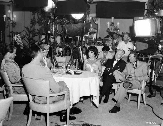 Hrstka statečných - Z natáčení - Frank Sinatra, Gina Lollobrigida, Paul Henreid