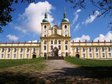 Svatý Kopeček u Olomouce - České hrady a zámky