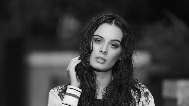 Evelyn Sharma