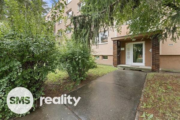 Prodej bytu 2+1 po rekonstrukci, Brno Chrlice, ul. Jánošíkova | Reality.iDNES.cz 