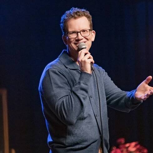 Hank Green finds the humor in cancer in his first-ever stand-up special