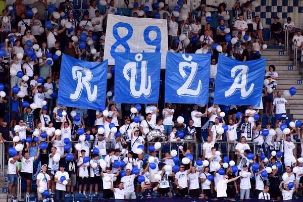 CHOREO PRO RŮŽENKU | Nečekala jsem to, moc mě to potěšilo. Všem bych chtěla moc poděkovat - 1.FC Slovácko