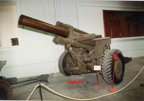 M114 (155mm střední tažená houfnice) : USA (USA)
